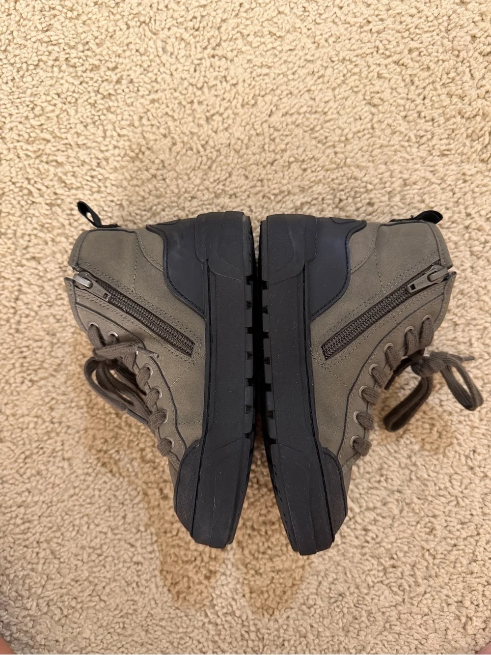 Zara Boy’s Boot Sneakers Waterproof in Size 30